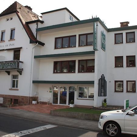 Hôtel Sathya Ayurveda à Bad Orb Extérieur photo