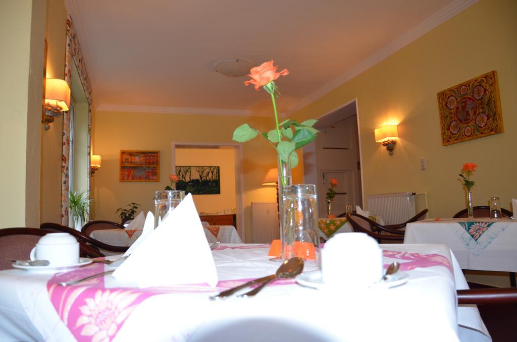 Hôtel Sathya Ayurveda à Bad Orb Extérieur photo
