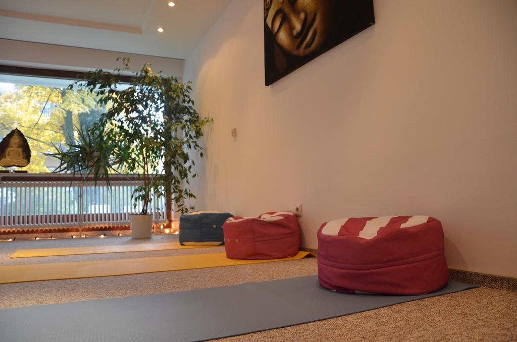 Hôtel Sathya Ayurveda à Bad Orb Extérieur photo